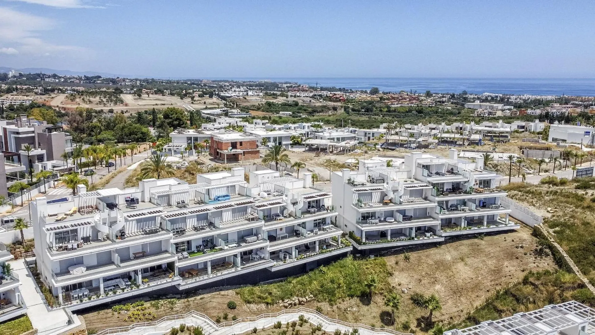 Vivi Homes - Han Pool, Golf & Terrace Estepona 0*,  Spanien